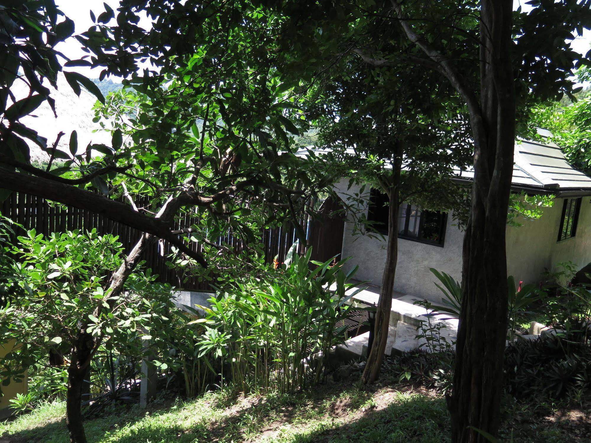 Koh Tao Heights Apartments Exterior photo