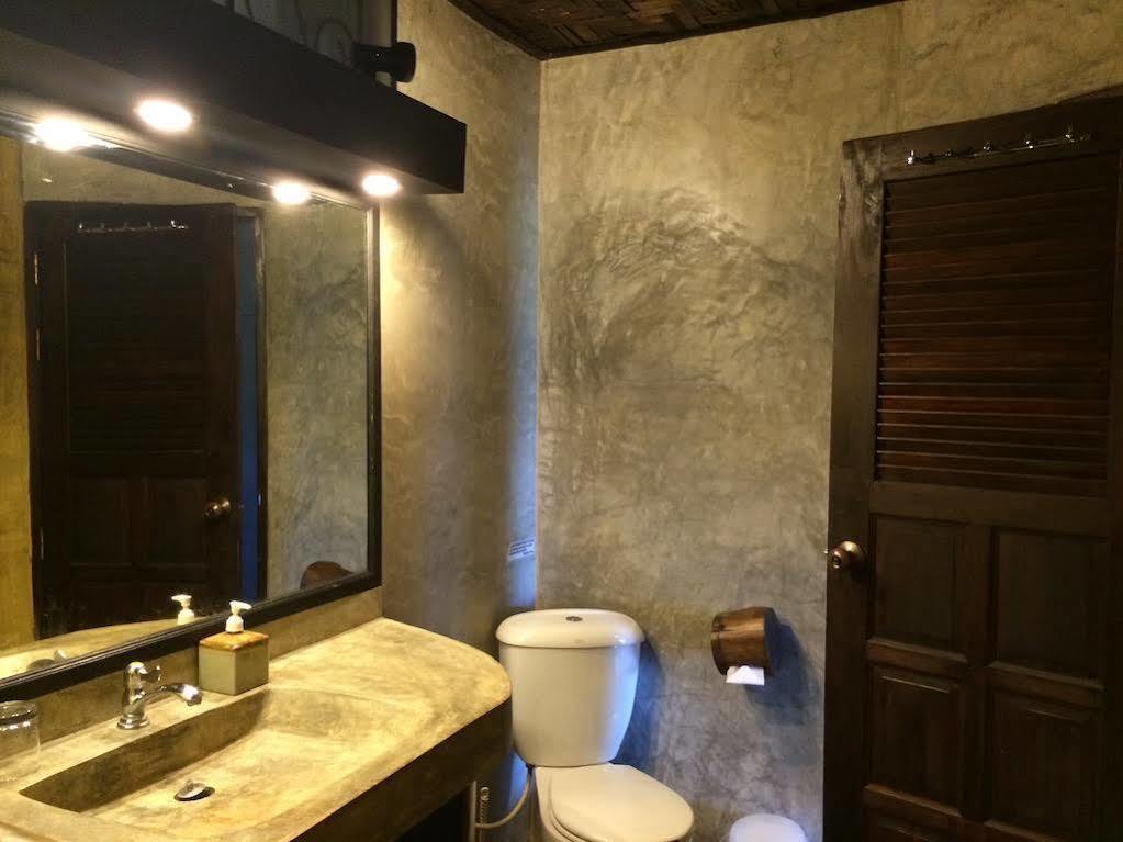 Koh Tao Heights Apartments Exterior photo